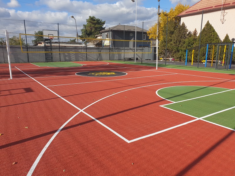 Майданчик з гумовим покриттям